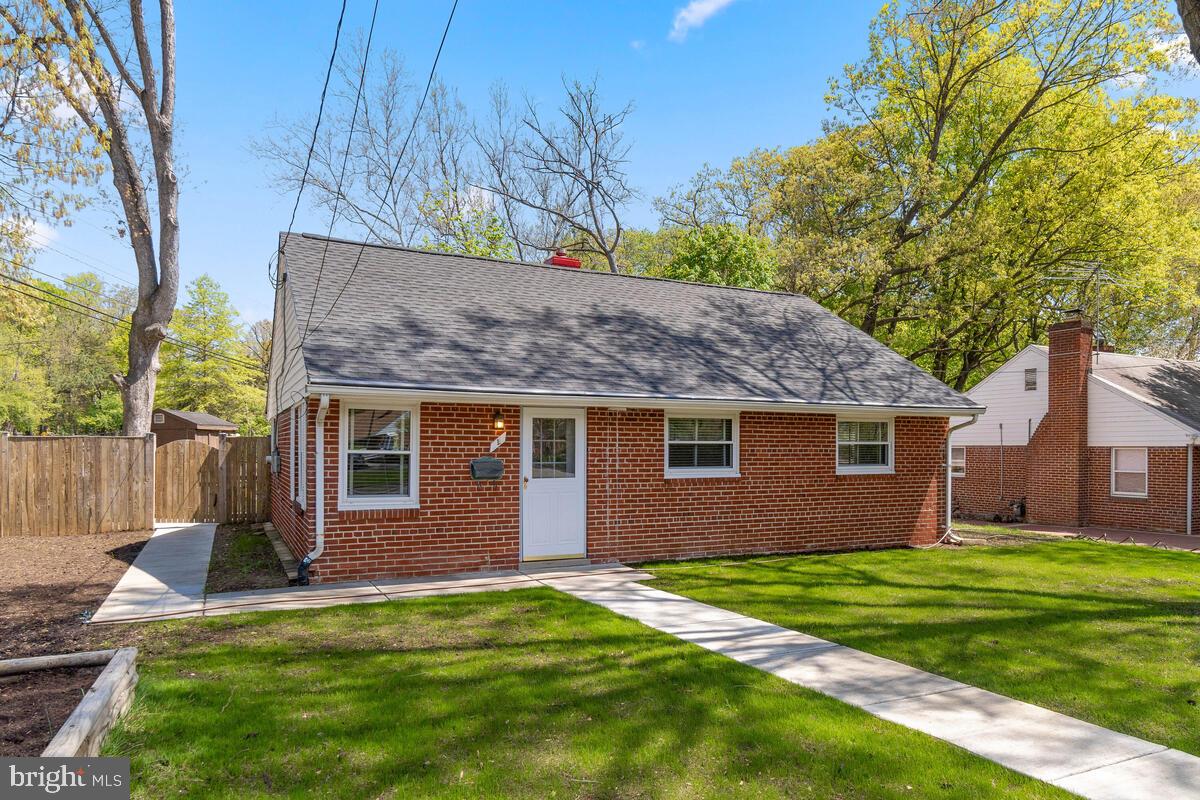 ARLINGTON FOREST - Residential Lease