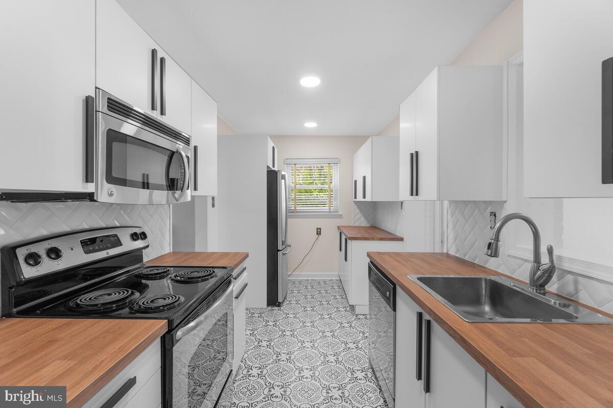 ARLINGTON FOREST - Residential Lease