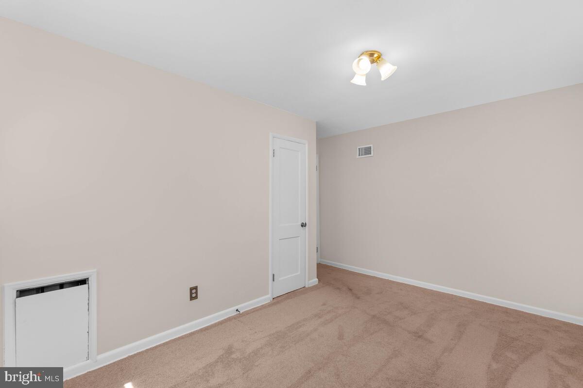 ARLINGTON FOREST - Residential Lease