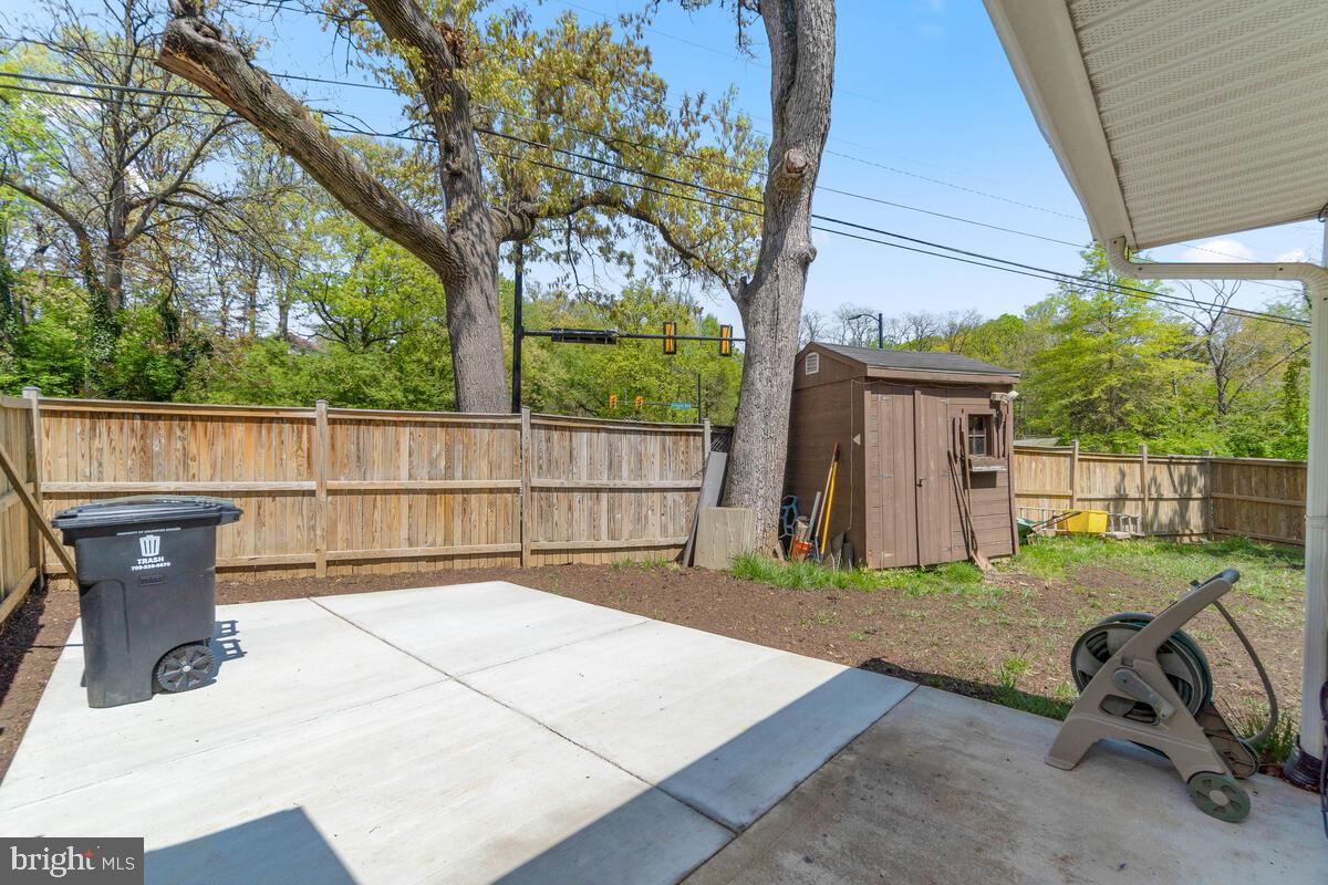 ARLINGTON FOREST - Residential Lease