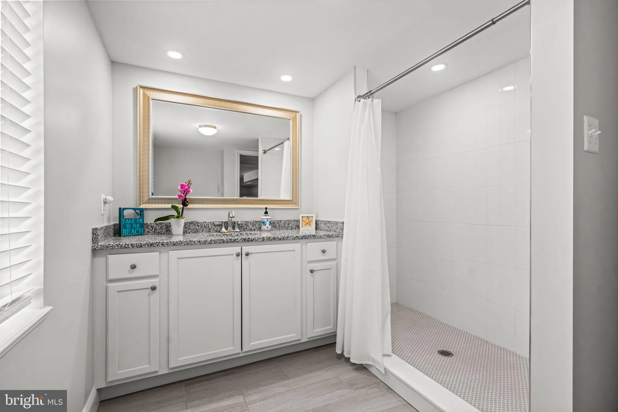 Villanova, Pennsylvania 19085, United States, 5 Bedrooms Bedrooms, ,4 BathroomsBathrooms,Residential,Coming Soon,175753