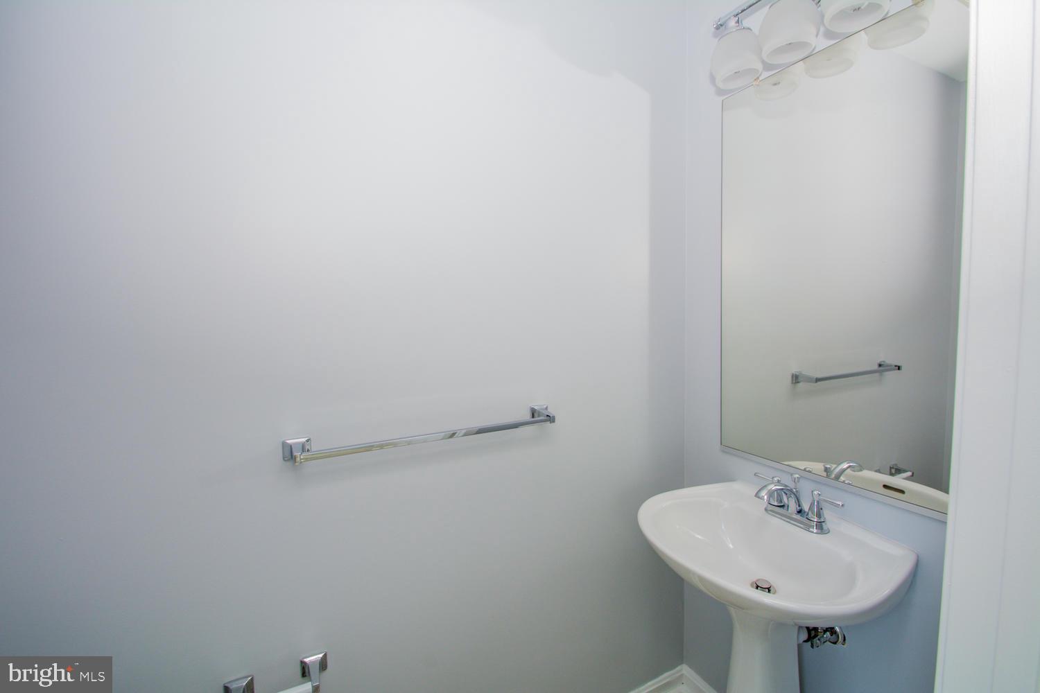 RIVERCHASE - Residential Lease