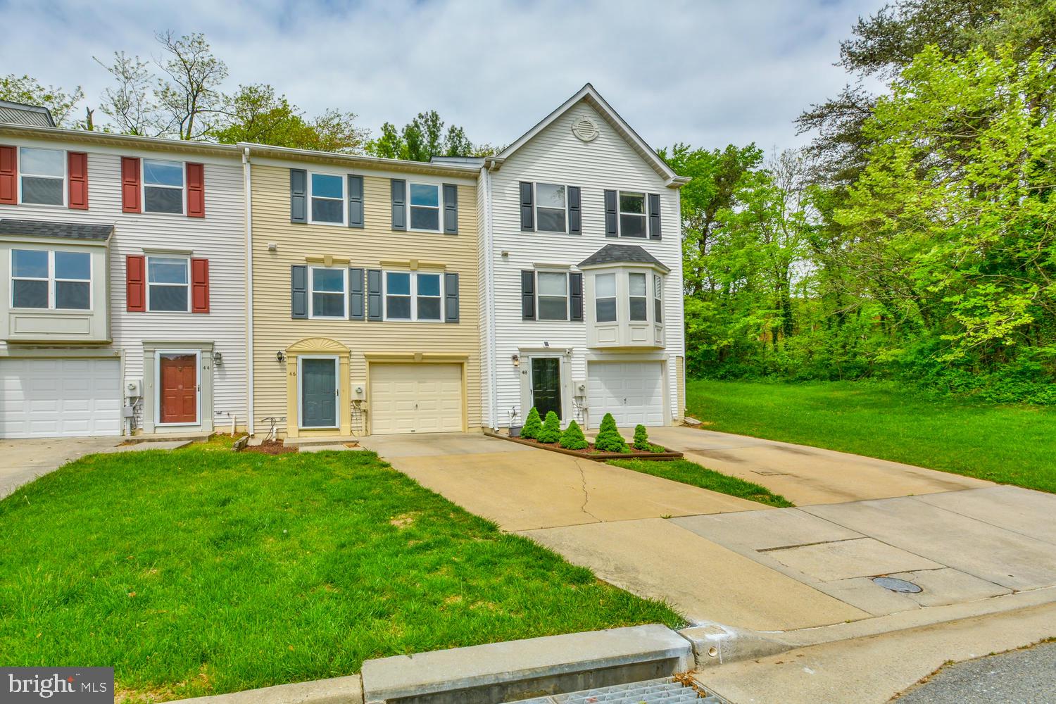 RIVERCHASE - Residential Lease