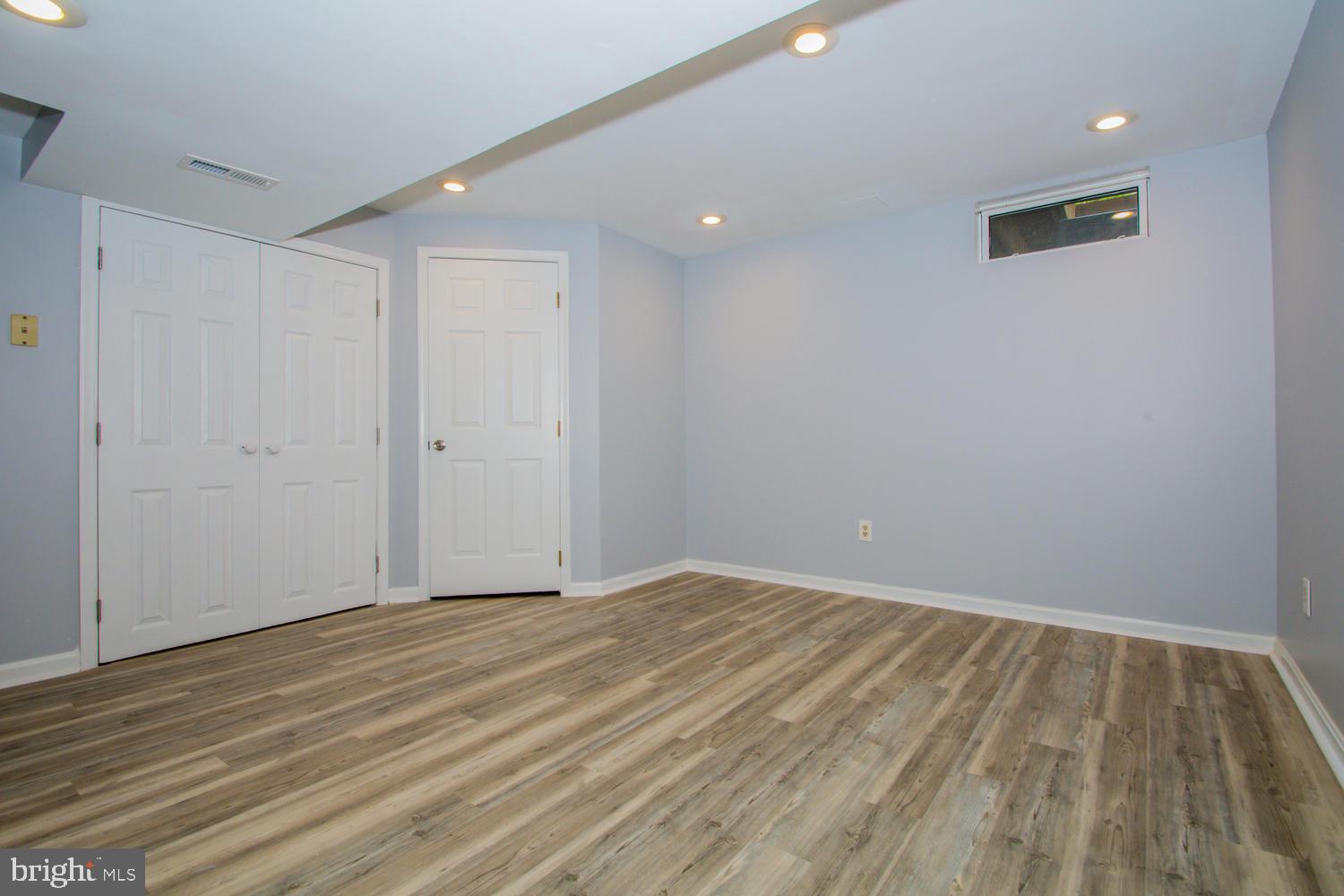 RIVERCHASE - Residential Lease