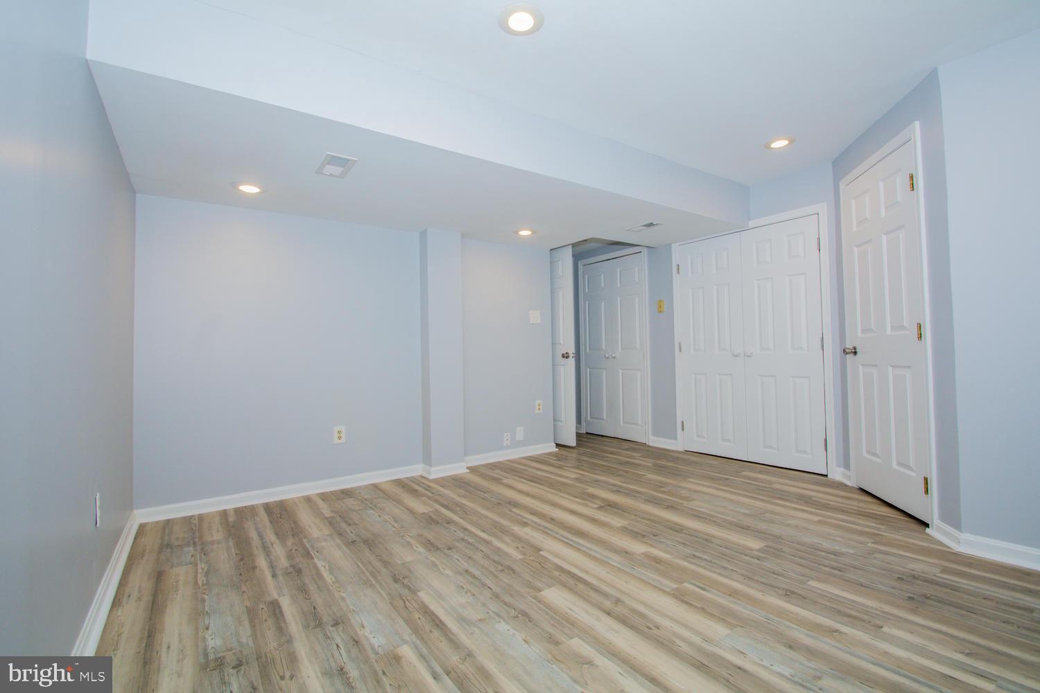 RIVERCHASE - Residential Lease