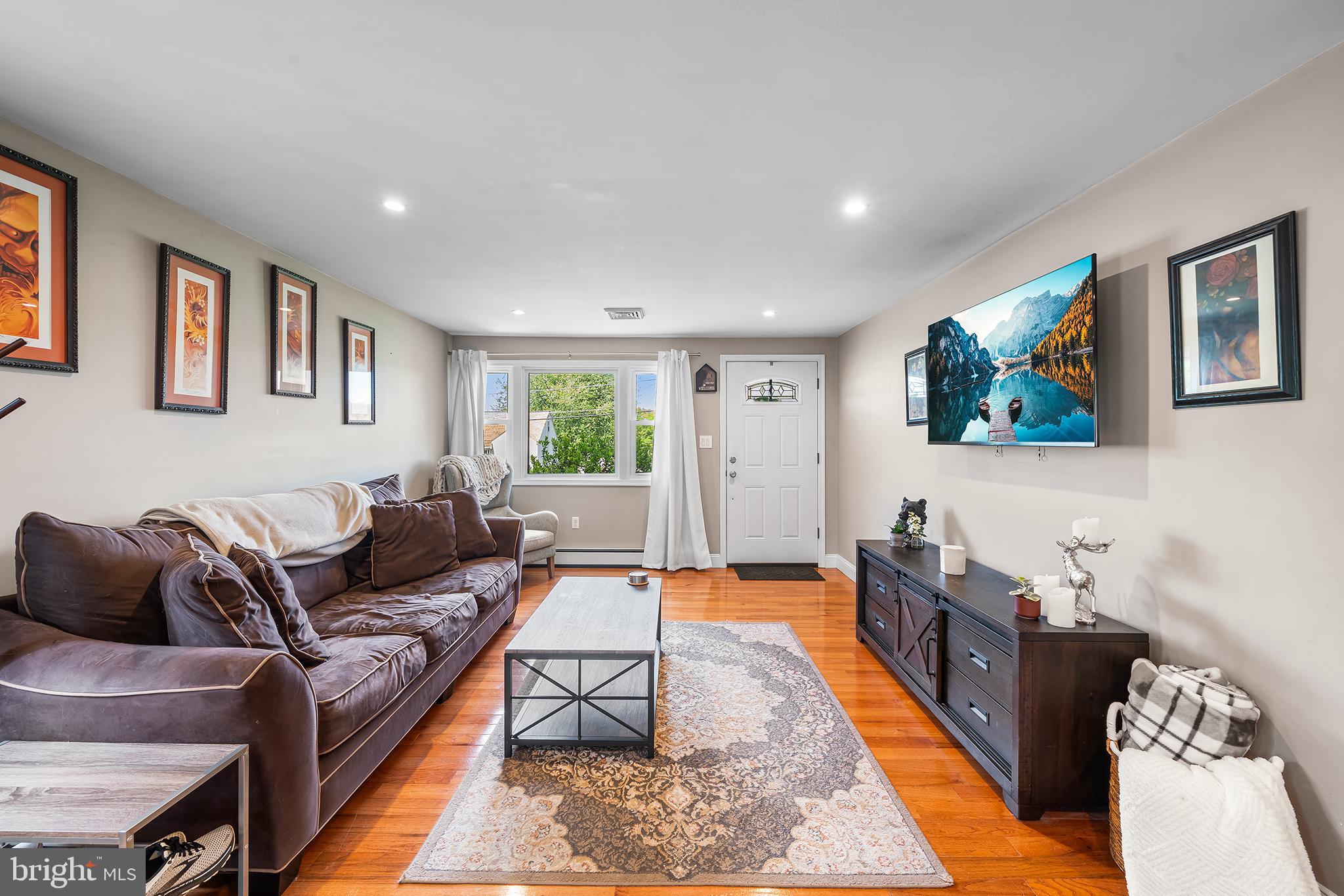 17 PERKIOMEN AVENUE
