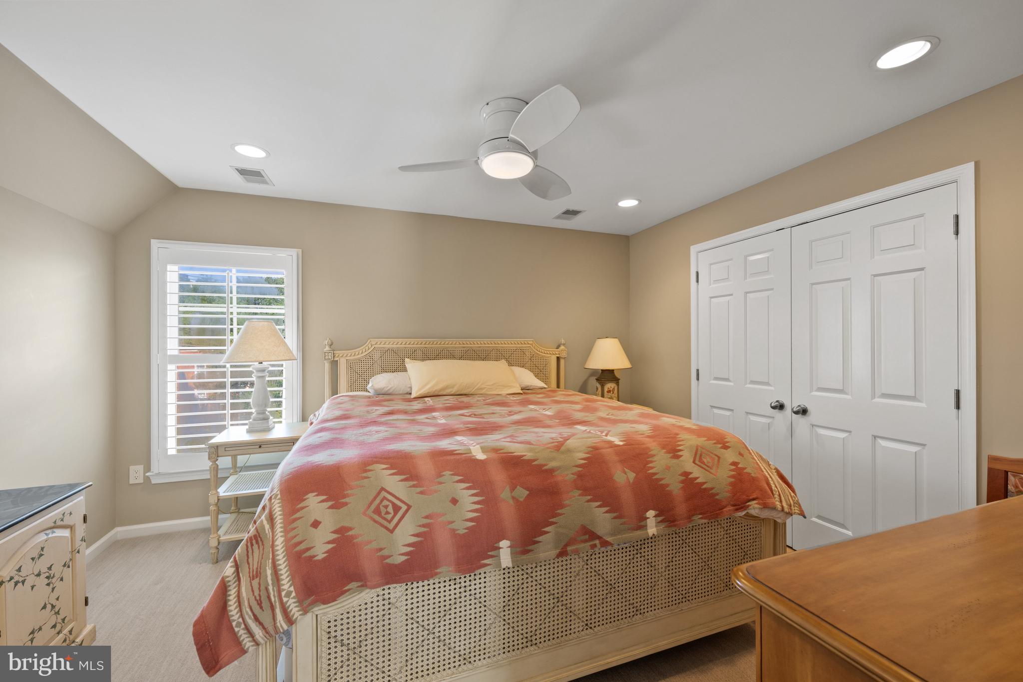 BRADLEY HILLS - Residential