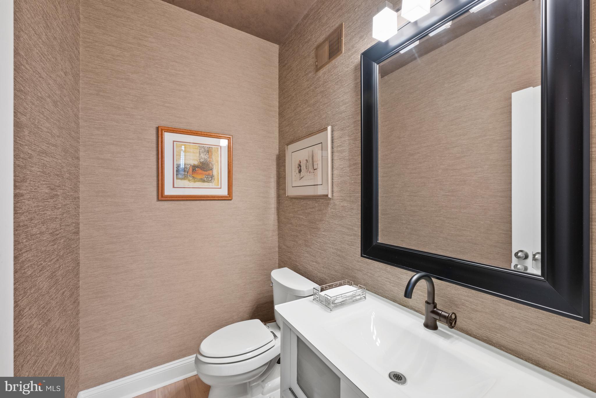 BRADLEY HILLS - Residential