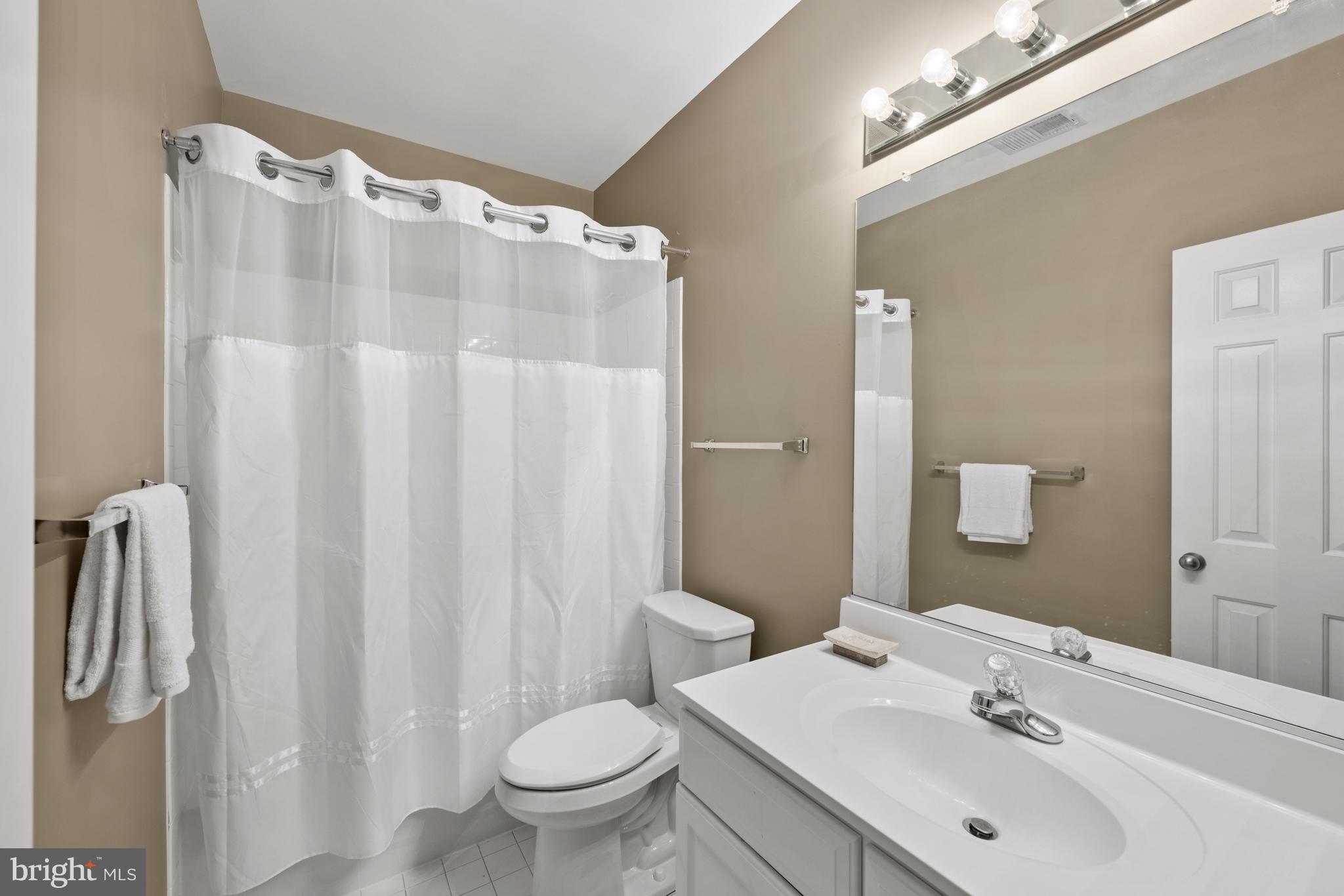 BRADLEY HILLS - Residential