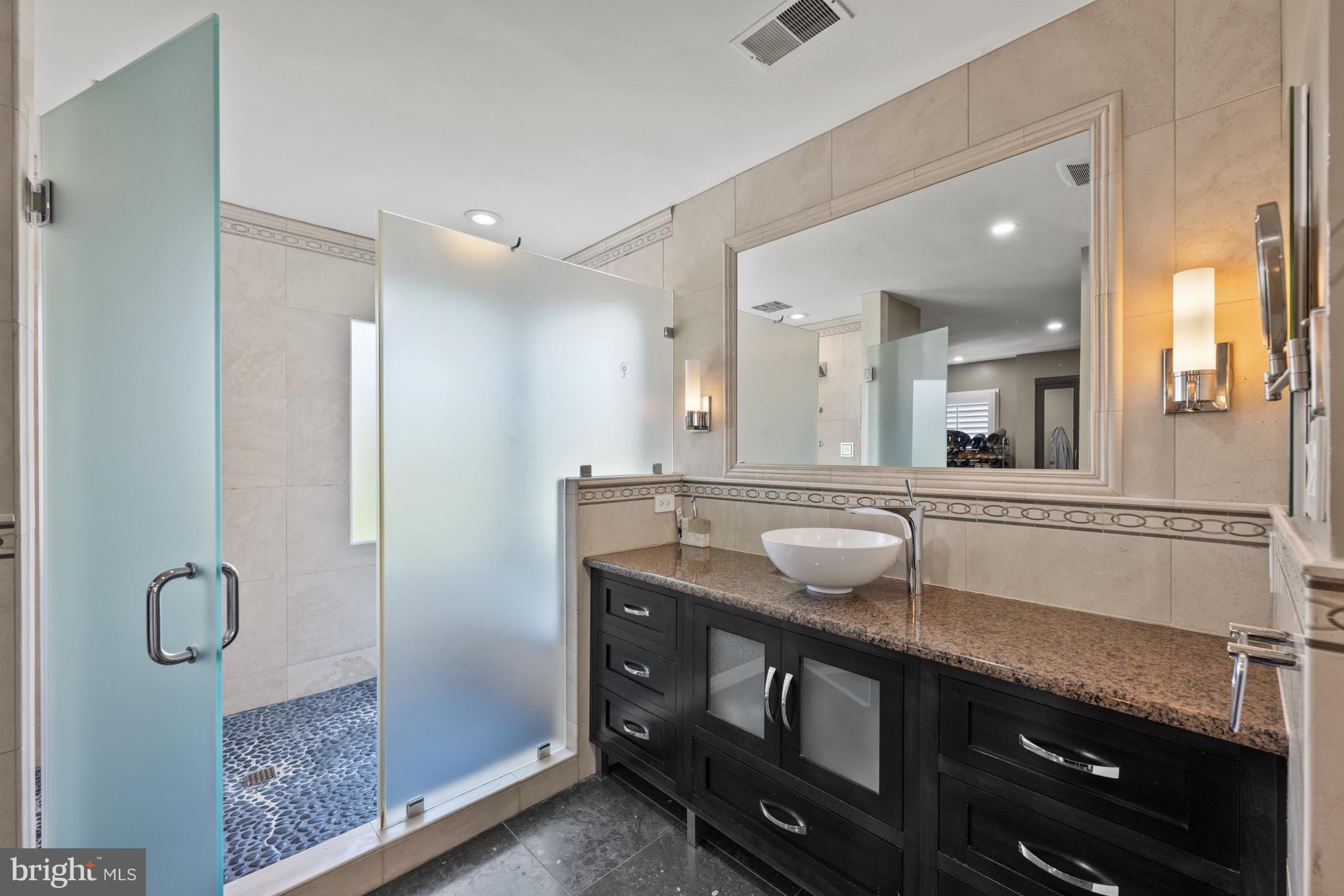 BRADLEY HILLS - Residential