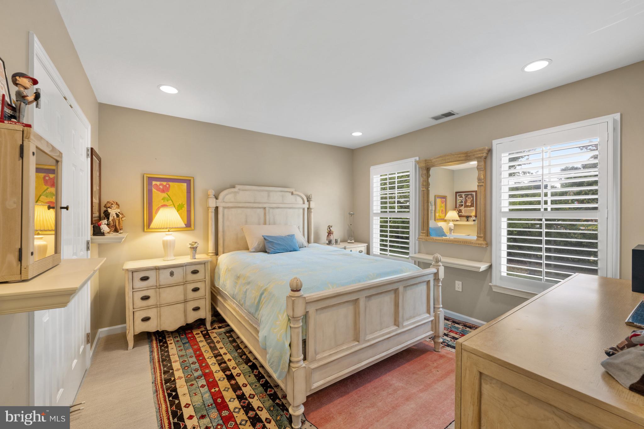 BRADLEY HILLS - Residential