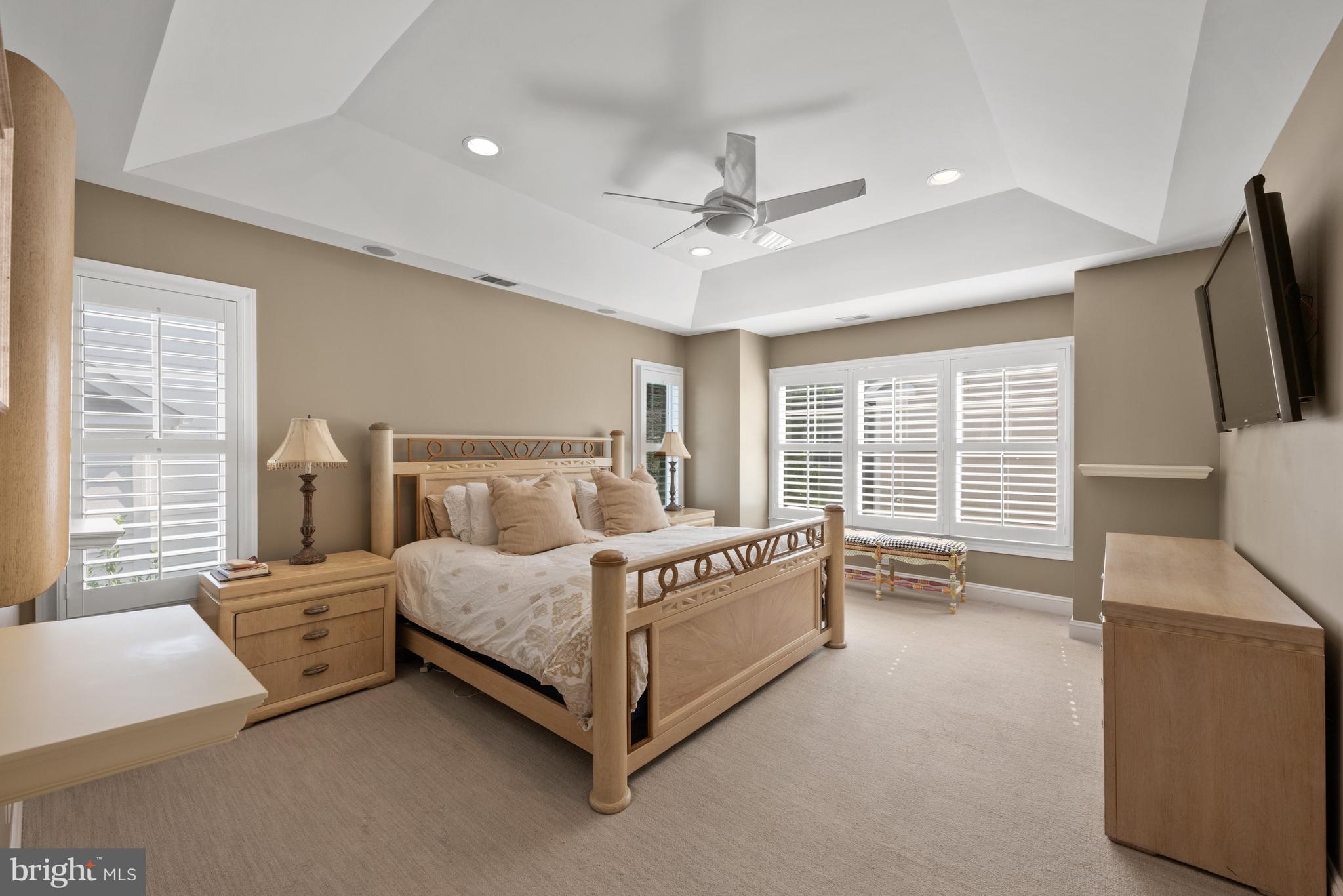 BRADLEY HILLS - Residential