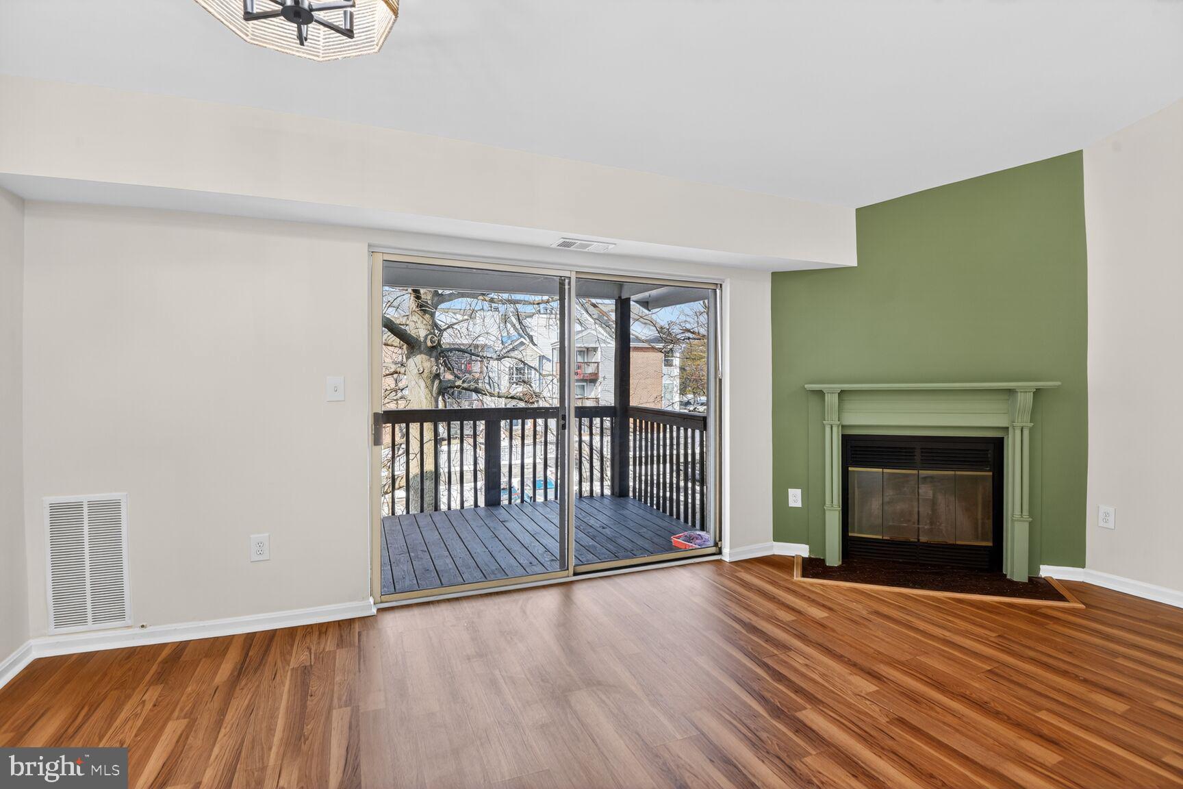 6801 WHITE WATER WAY 301