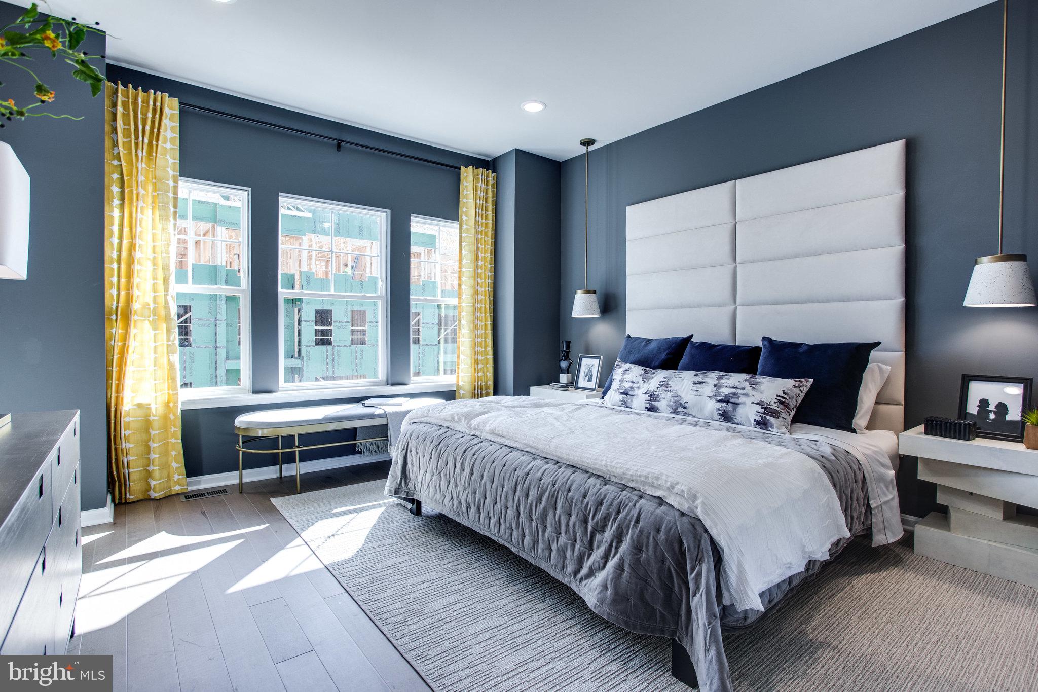 TOWNS AT MARKET COMMONS - Residential