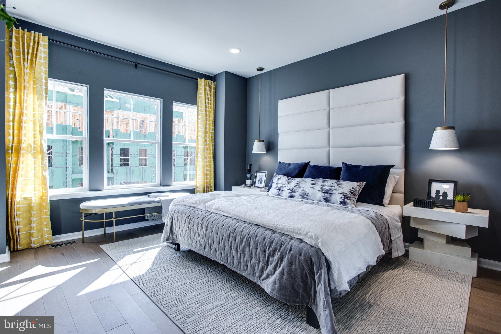 TOWNS AT MARKET COMMONS - Residential