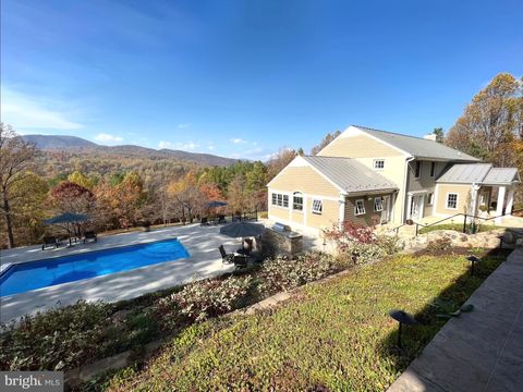 1126 F T VALLEY ROAD SPERRYVILLE VA 22740