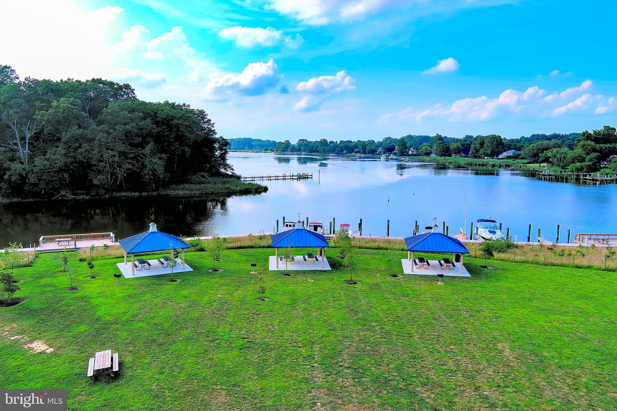 CENTREVILLE - Residential