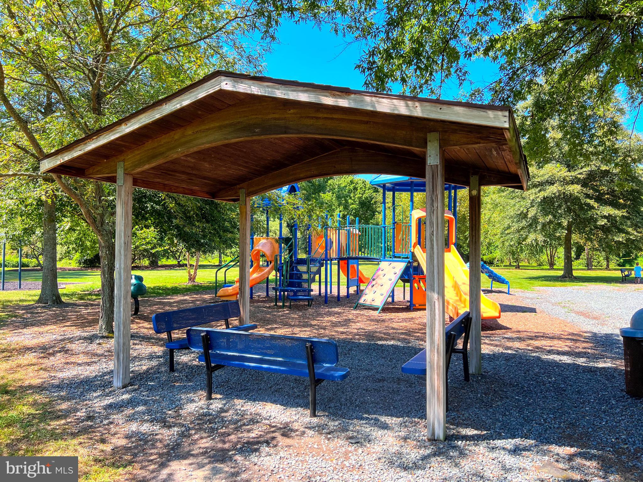 CENTREVILLE - Residential