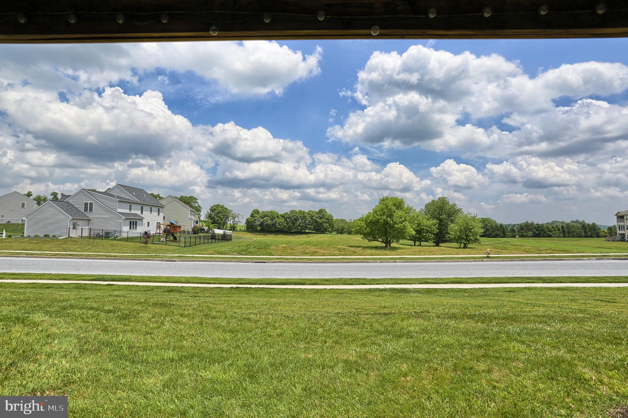 PINNACLE AT HERSHEY MEADOWS - Residential