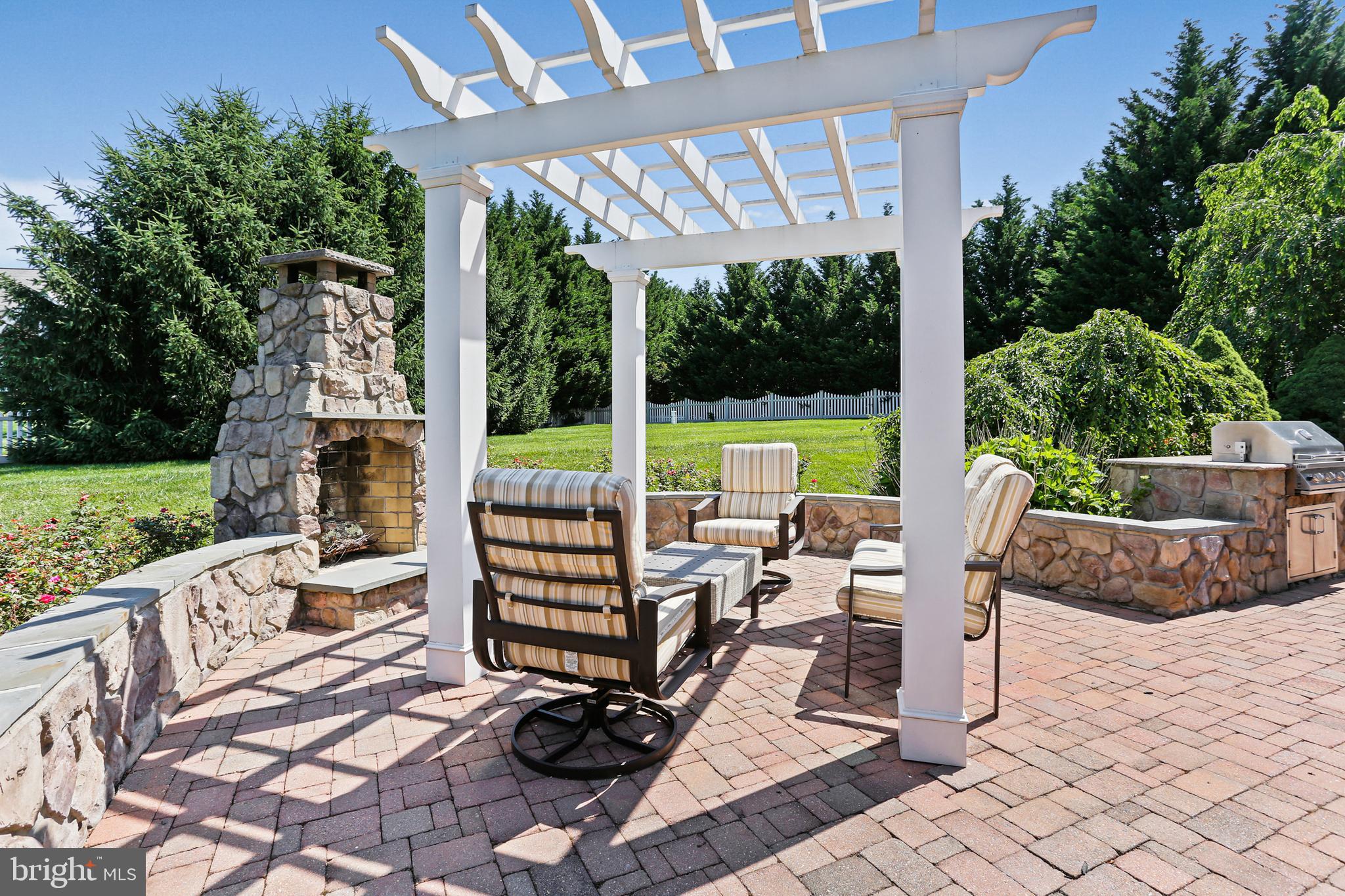 PINE BROOK FARM - Residential