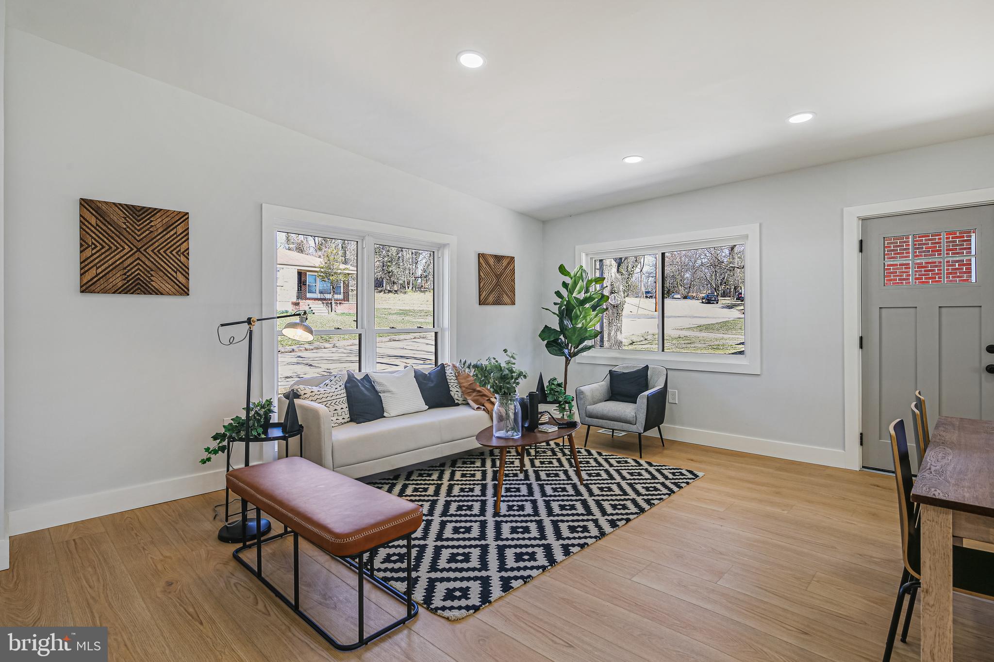 2805 STEELE ROAD