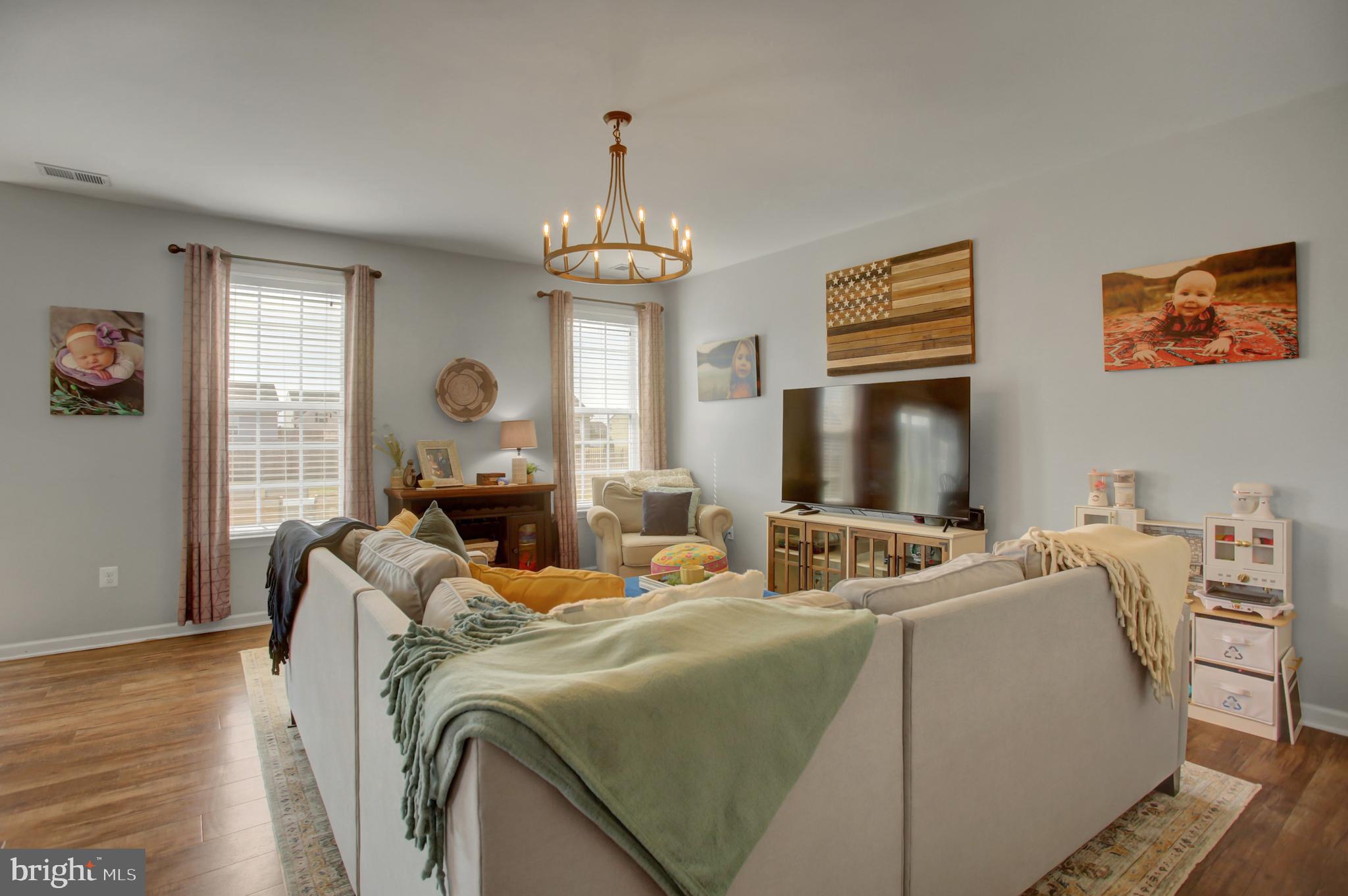 NOTTINGHAM MEADOWS - Residential