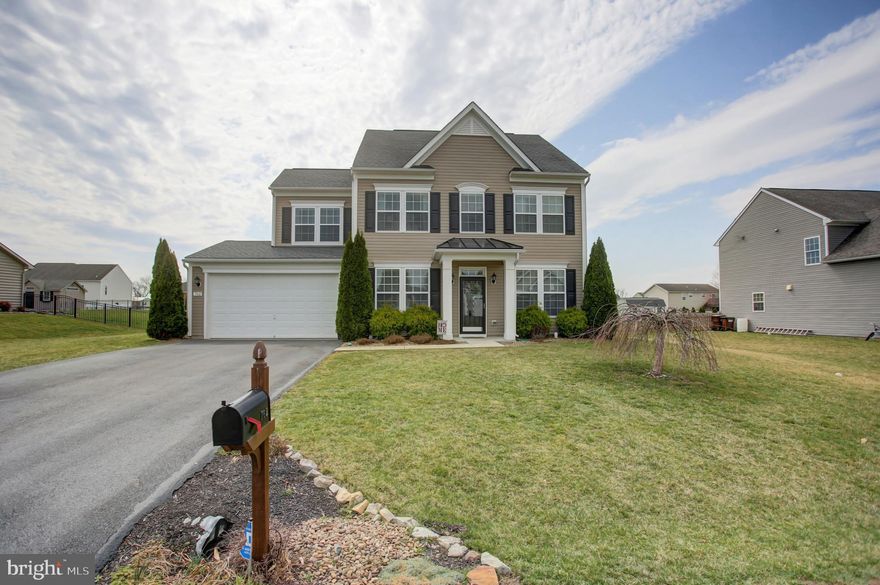 Beautiful 4 bedrm,,  2.5 bath Colonial in great neighborhood, model home for Ryan Homes.  New LVT flooring on the main floor, new carpet upstairs. New lighting, window treatments convey, built in shelving in garage.  Master bedroom has 2 walk-in closets.  New wrap around back  patio, approx. 542 sq. ft.  All appliances are in working condition and convey as-is. 
HOA is $50/year to cover maintenance on storm retention ponds, insurance and other community costs.
Home Warranty provided for buyers peace of mind