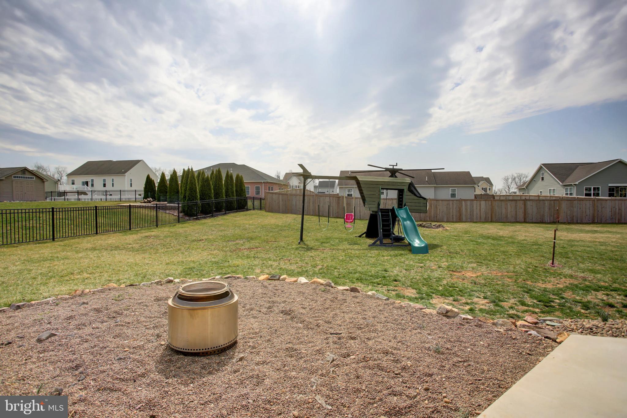 NOTTINGHAM MEADOWS - Residential