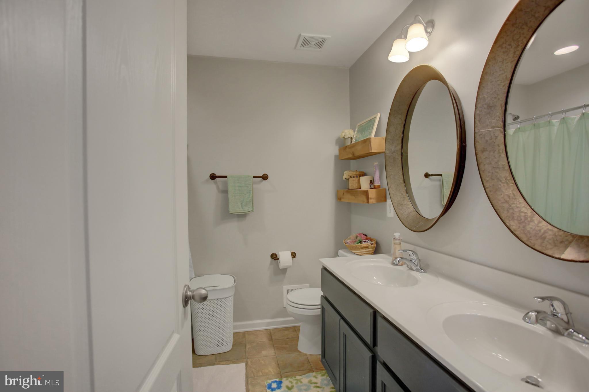 NOTTINGHAM MEADOWS - Residential