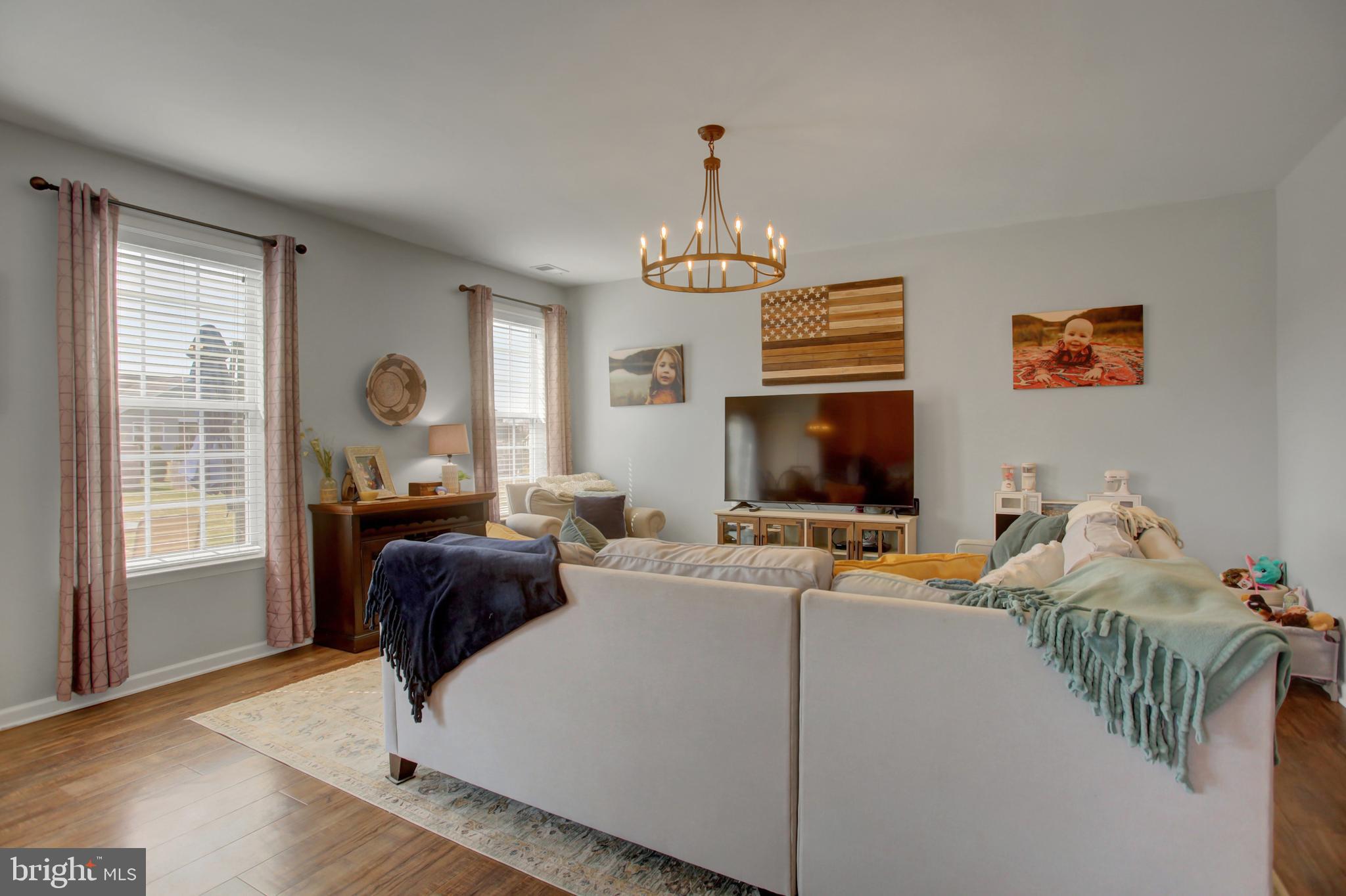 NOTTINGHAM MEADOWS - Residential