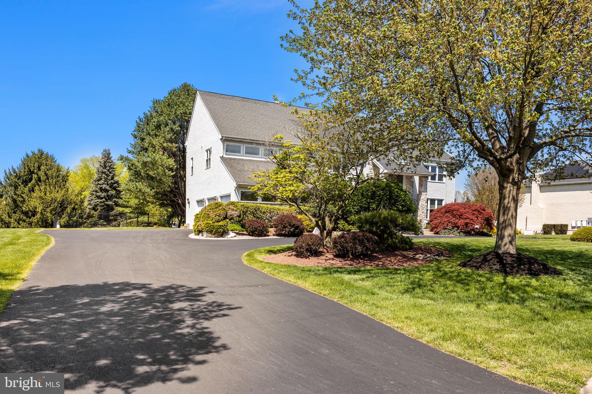 HAMPTON WOODS - Residential