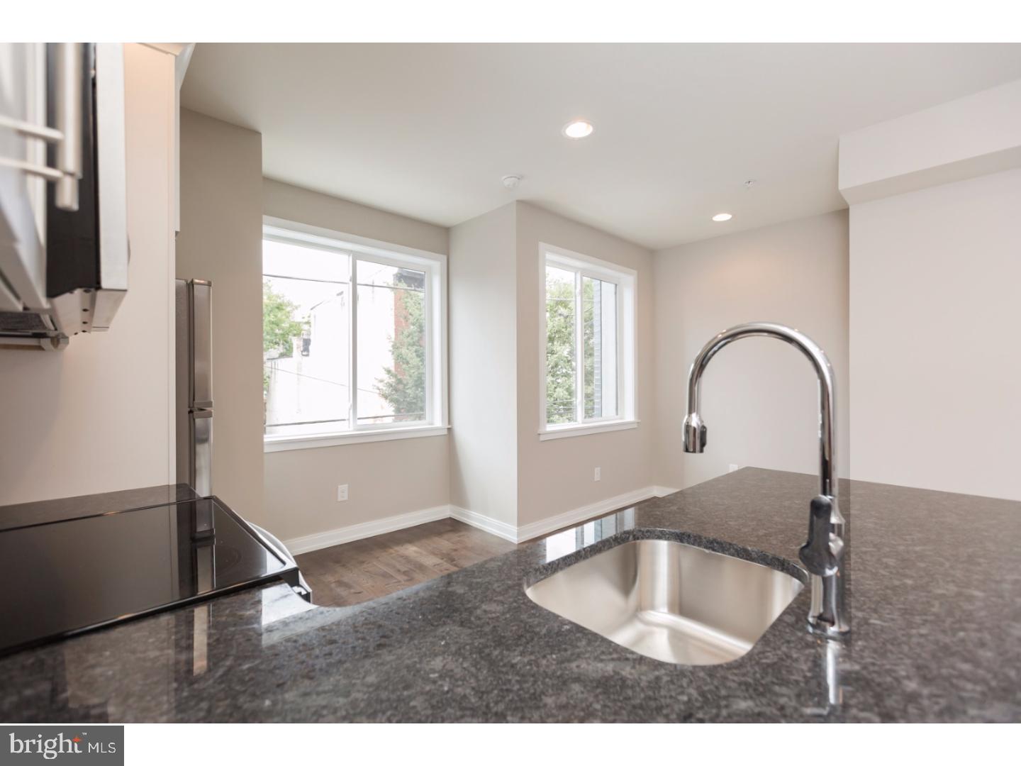 KENSINGTON - Residential
