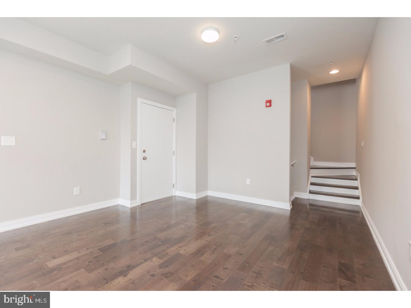 KENSINGTON - Residential