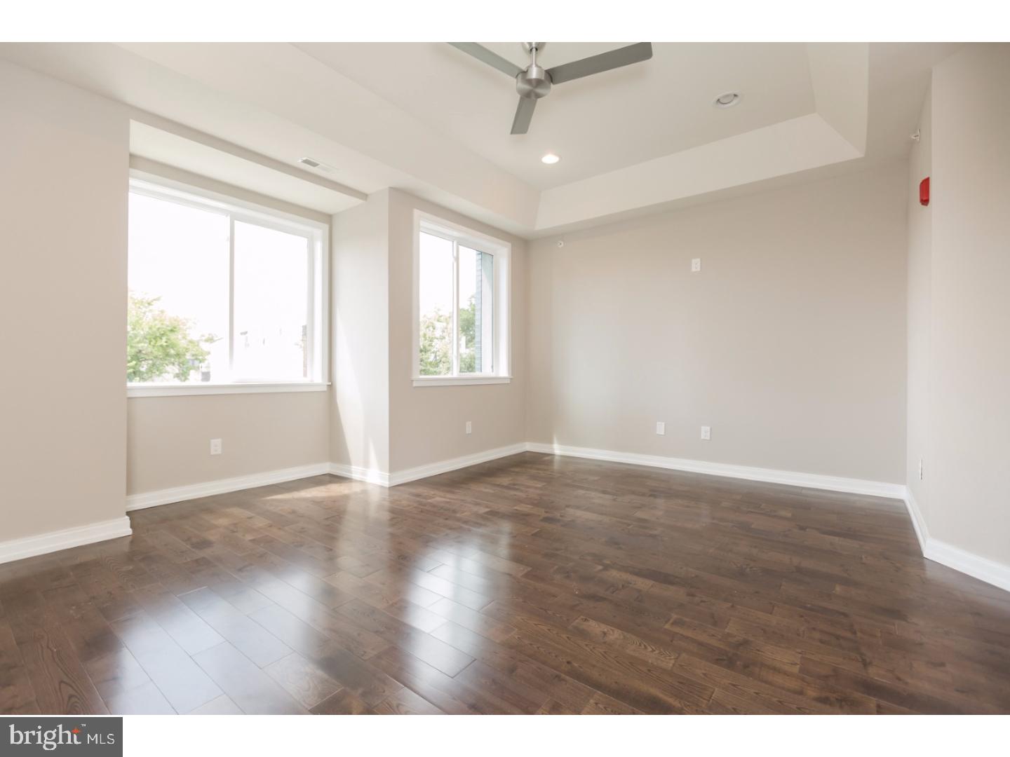 KENSINGTON - Residential