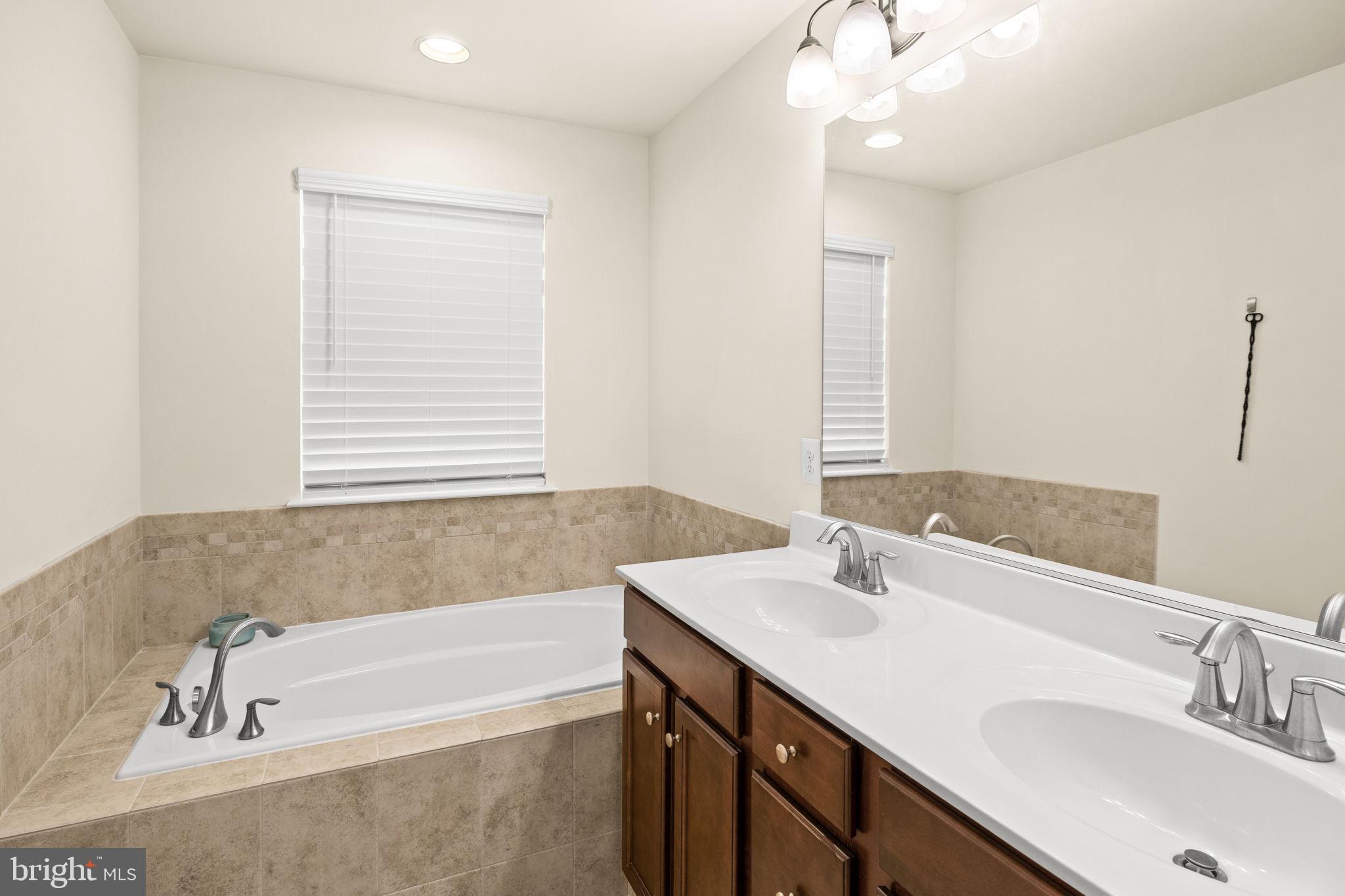 RAPPAHANNOCK LANDING - Residential