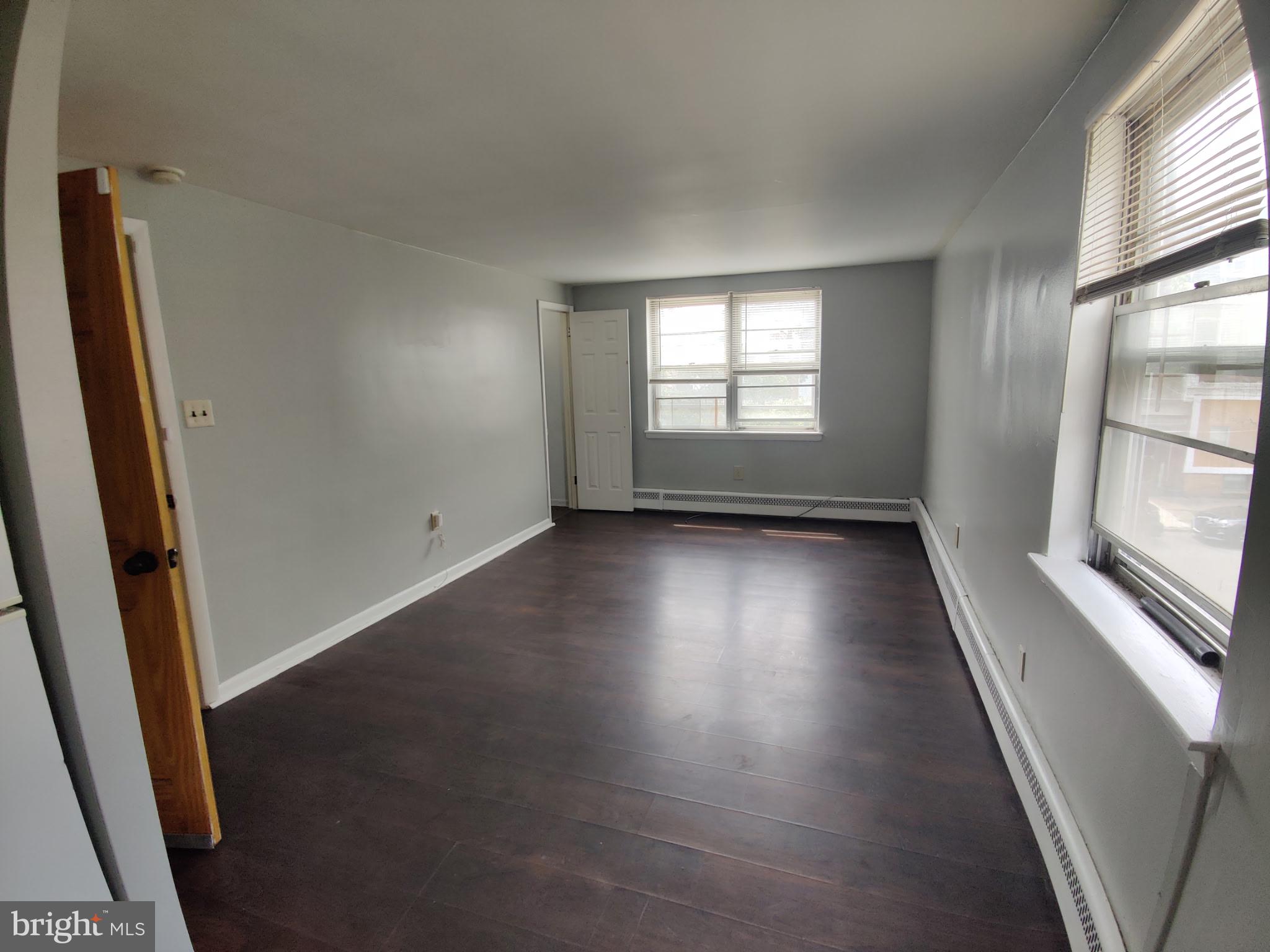 4805 E HOWELL STREET