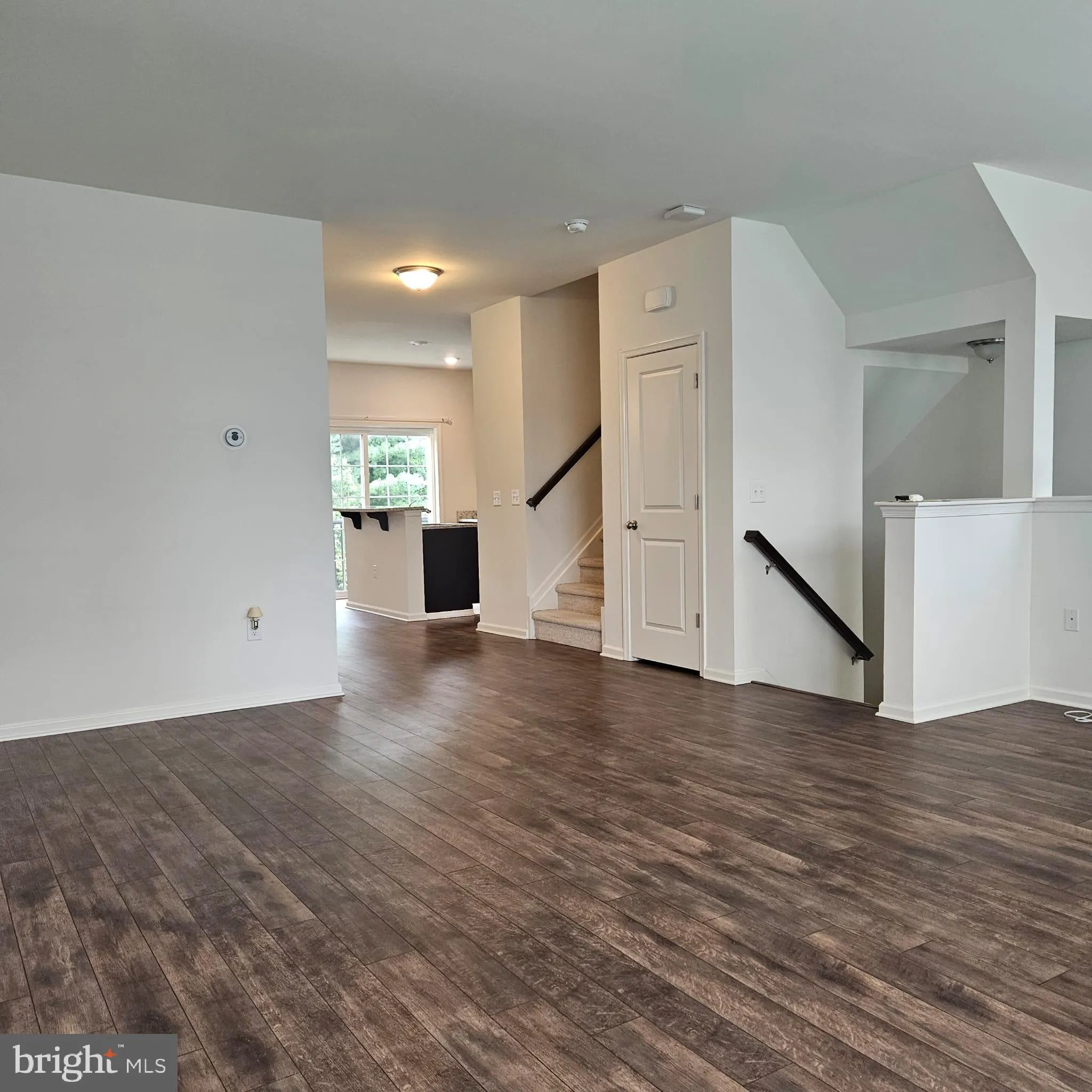 Florence, New Jersey 08518, United States, 3 Bedrooms Bedrooms, ,4 BathroomsBathrooms,Residential,Coming Soon,168938