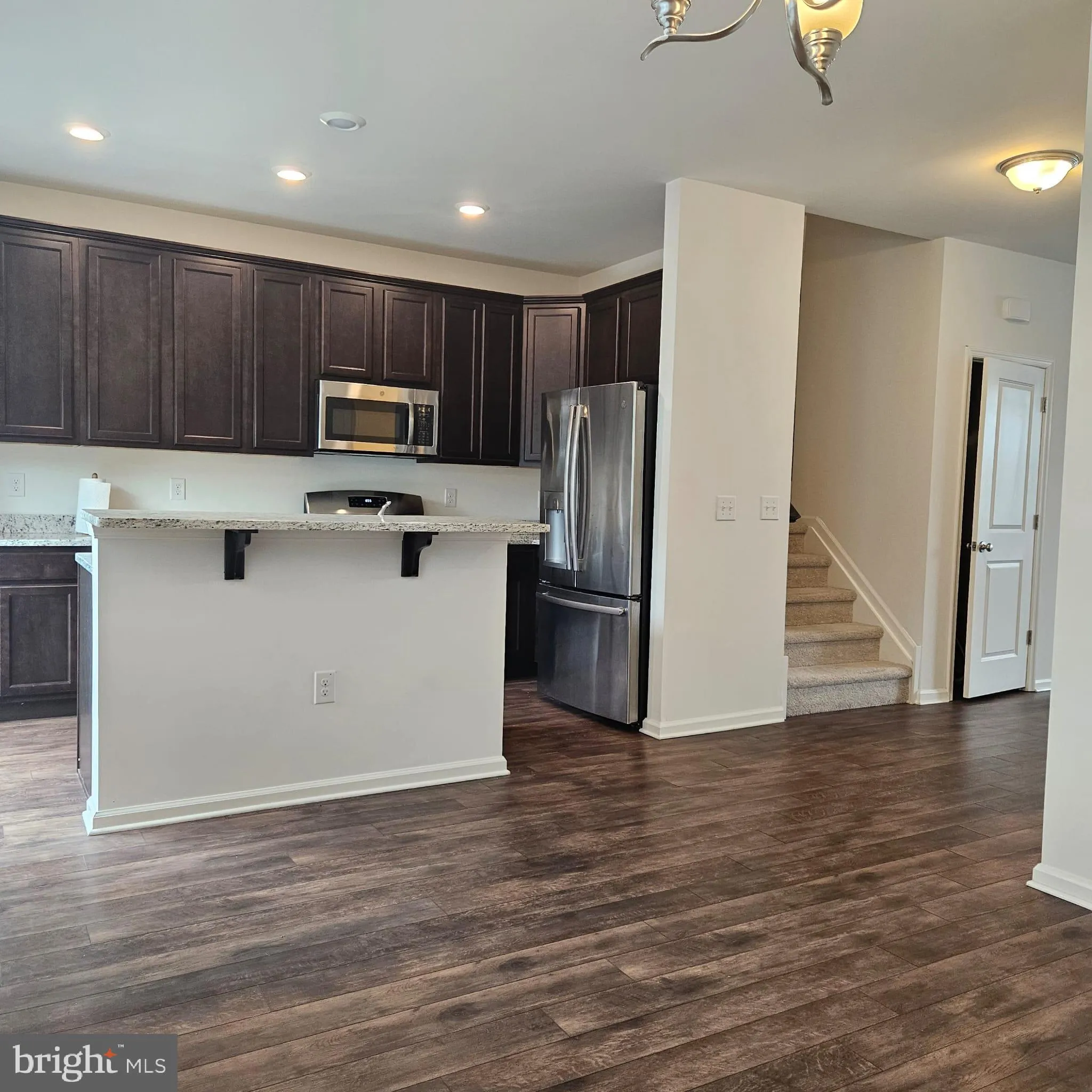 Florence, New Jersey 08518, United States, 3 Bedrooms Bedrooms, ,4 BathroomsBathrooms,Residential,Coming Soon,168938