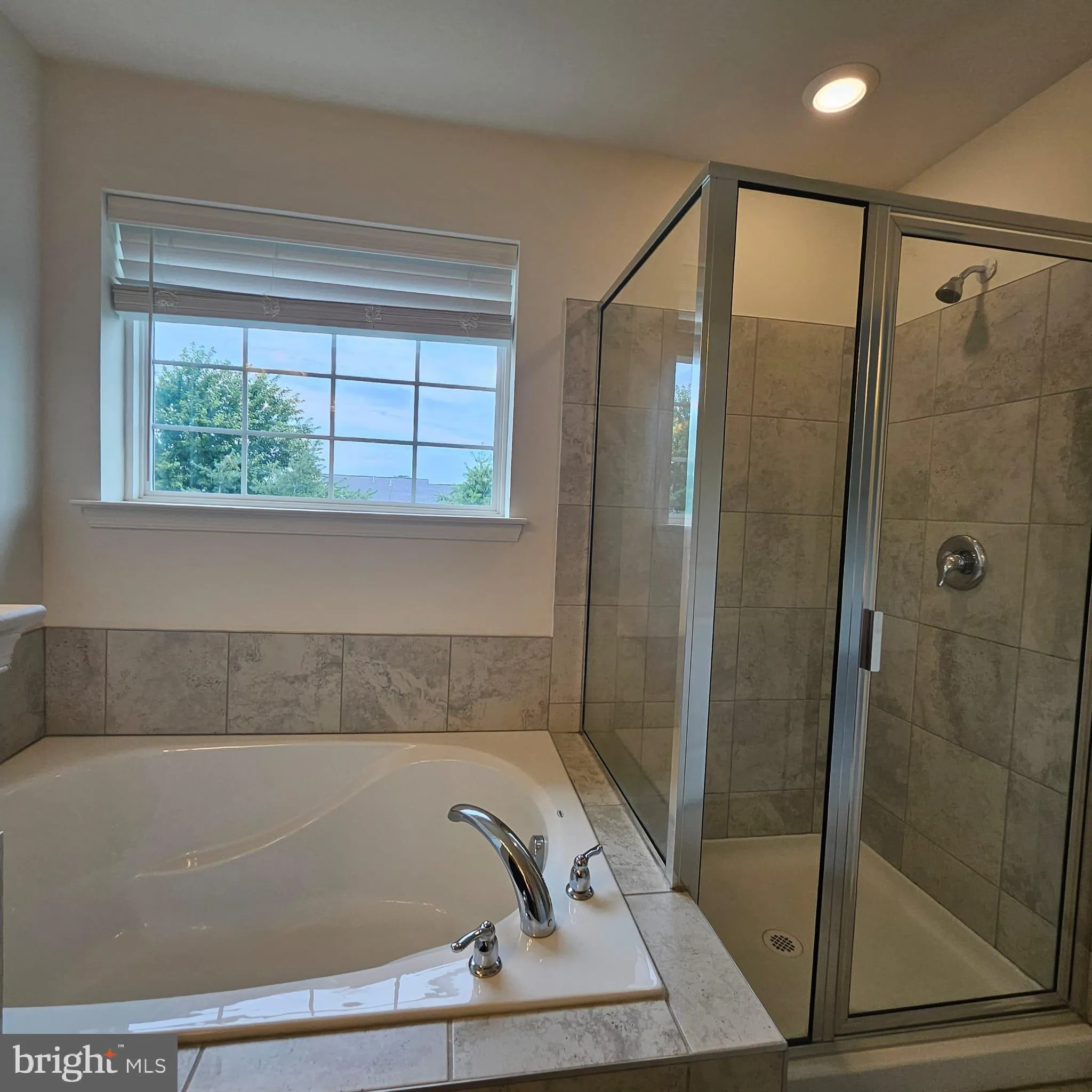 Florence, New Jersey 08518, United States, 3 Bedrooms Bedrooms, ,4 BathroomsBathrooms,Residential,Coming Soon,168938