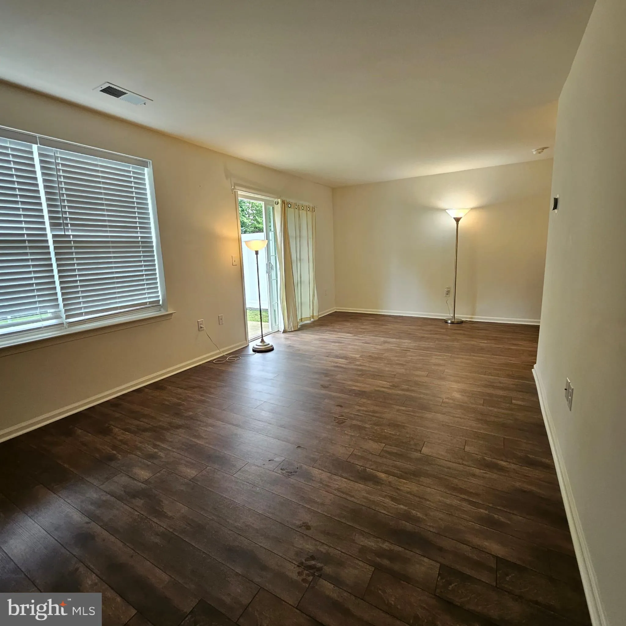 Florence, New Jersey 08518, United States, 3 Bedrooms Bedrooms, ,4 BathroomsBathrooms,Residential,Coming Soon,168938