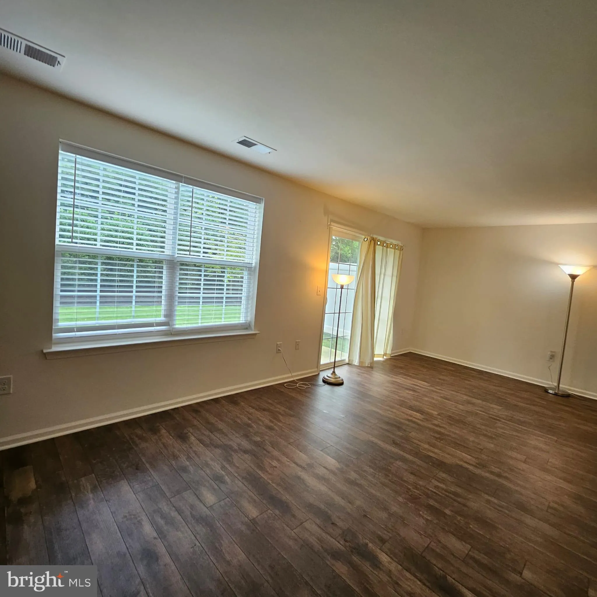 Florence, New Jersey 08518, United States, 3 Bedrooms Bedrooms, ,4 BathroomsBathrooms,Residential,Coming Soon,168938