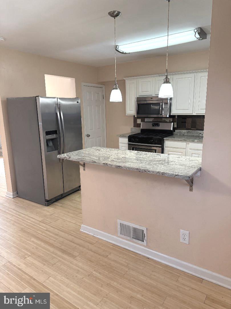 2110 WESTFIELD AVENUE