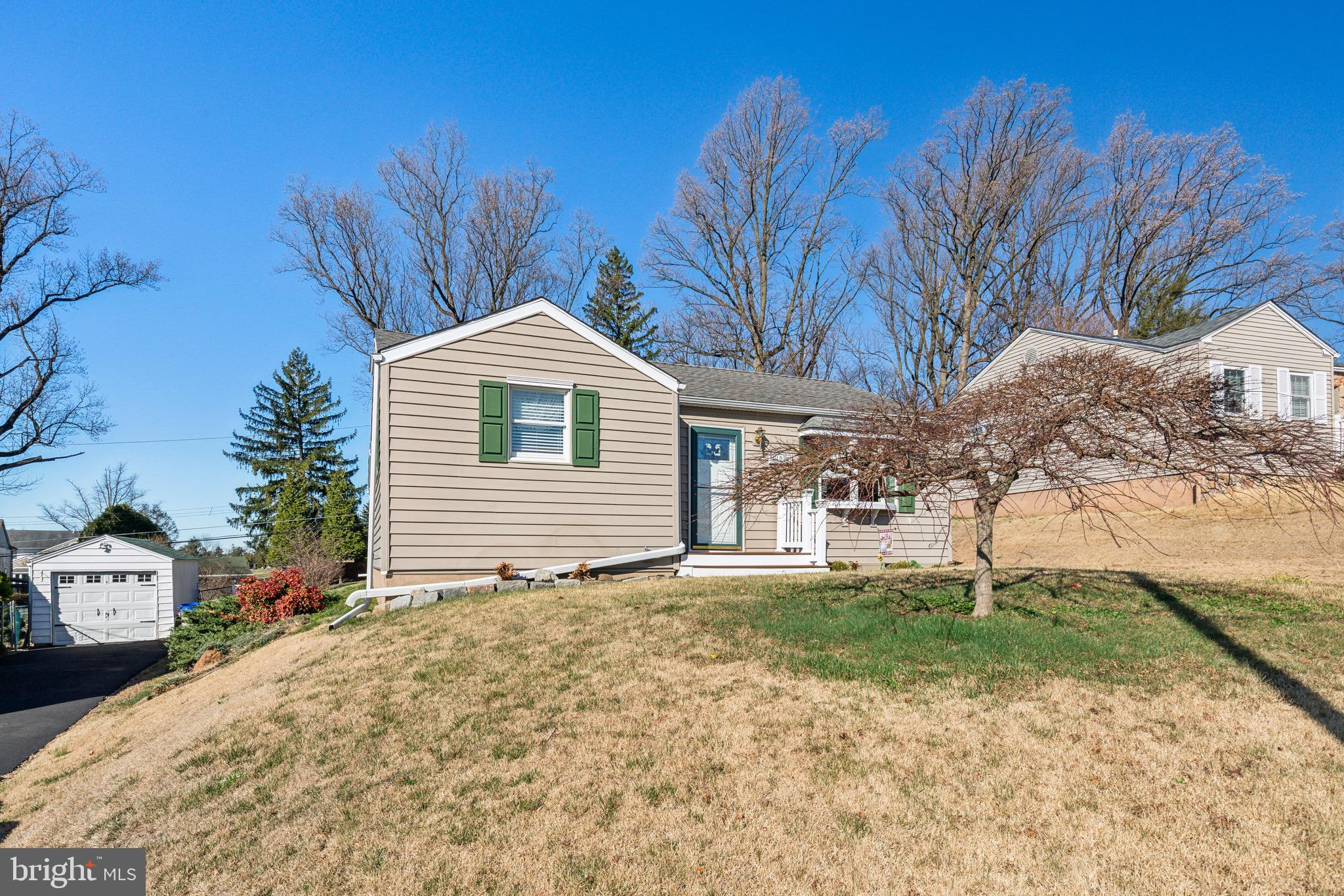 SOMERTON - Residential