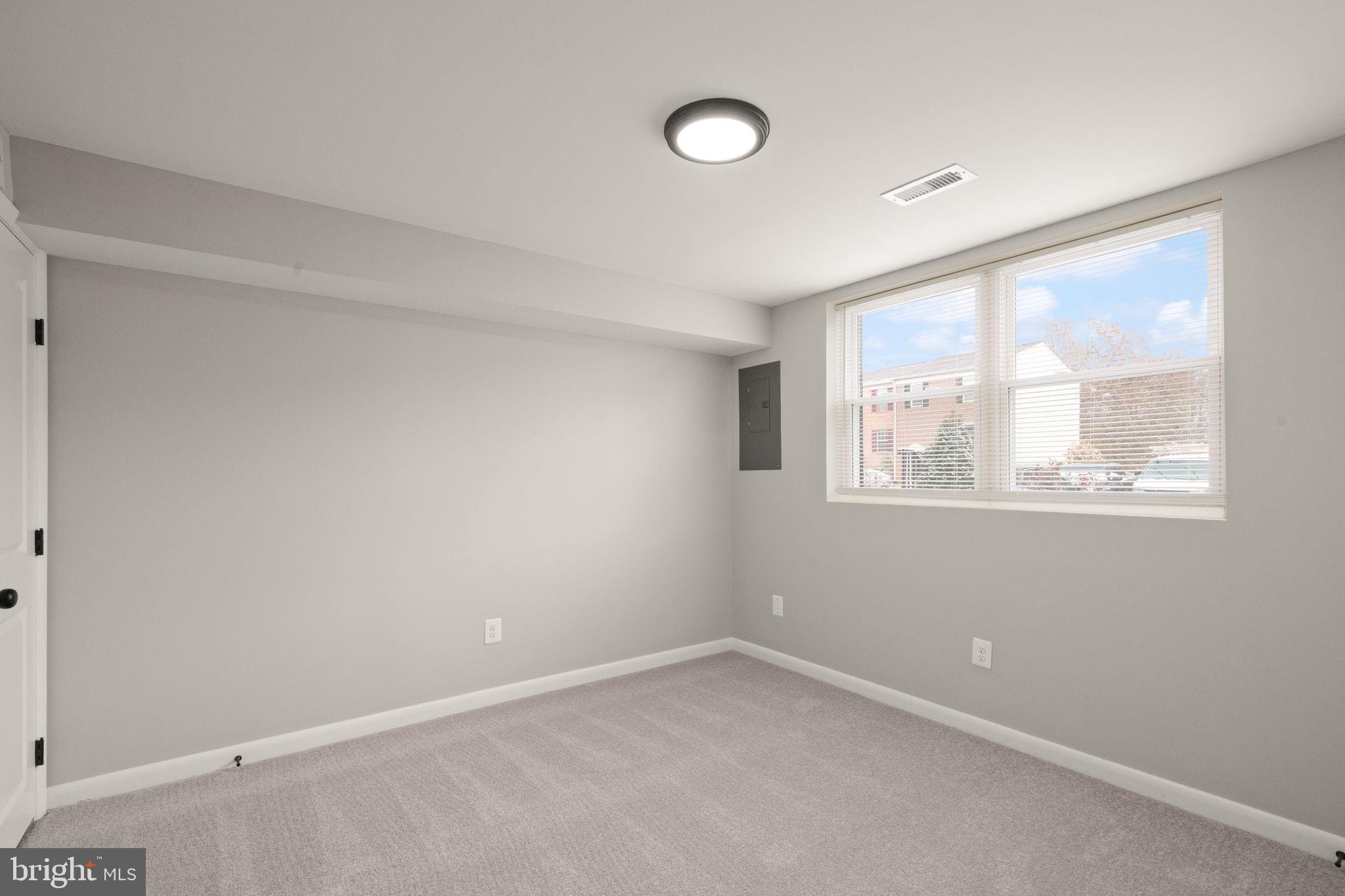 WEST SHORE - Residential