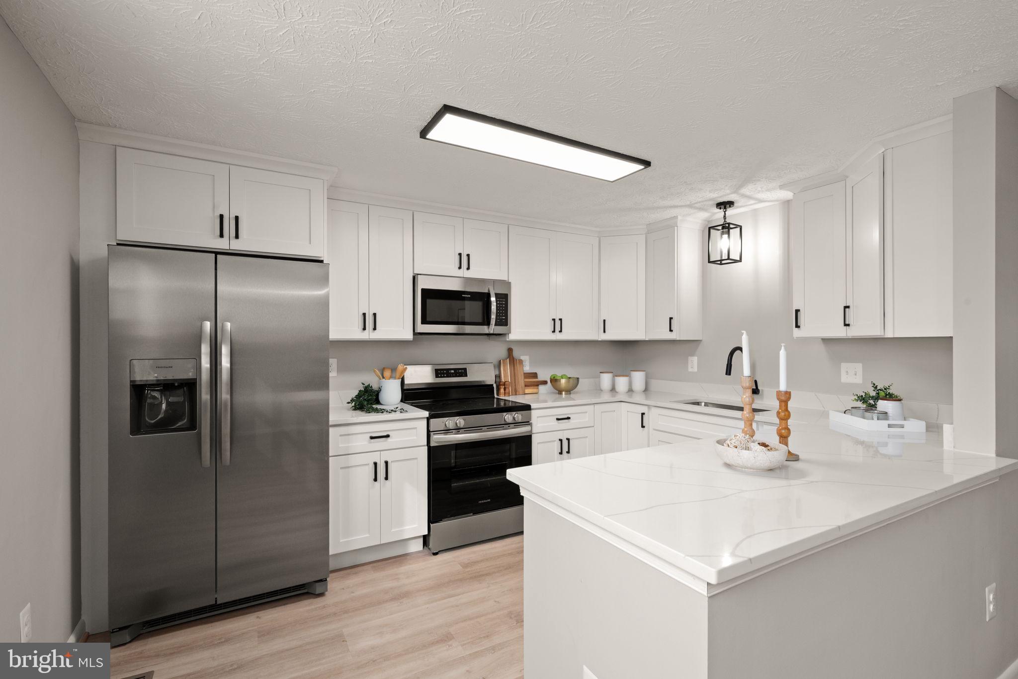 WEST SHORE - Residential