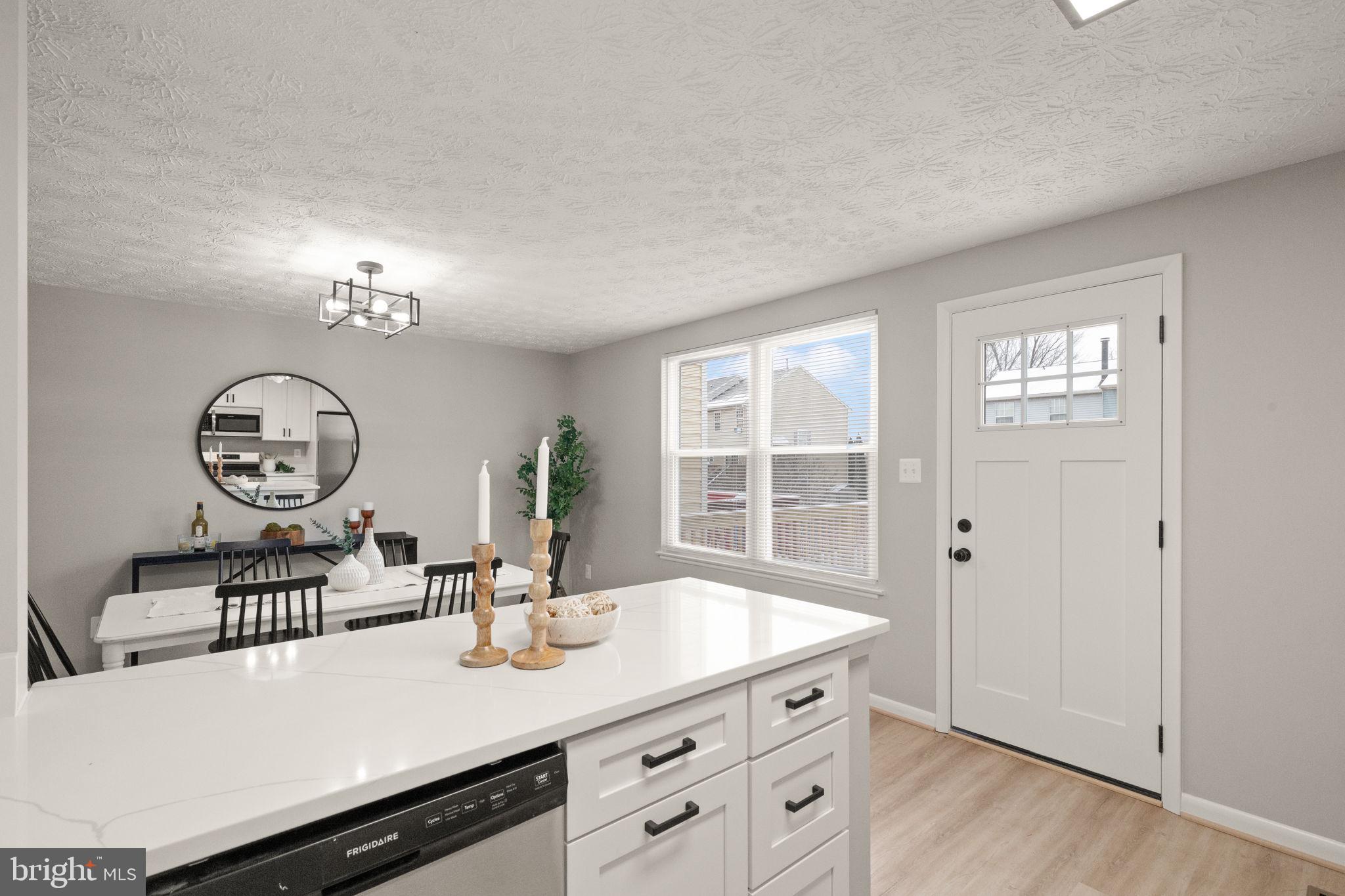 WEST SHORE - Residential