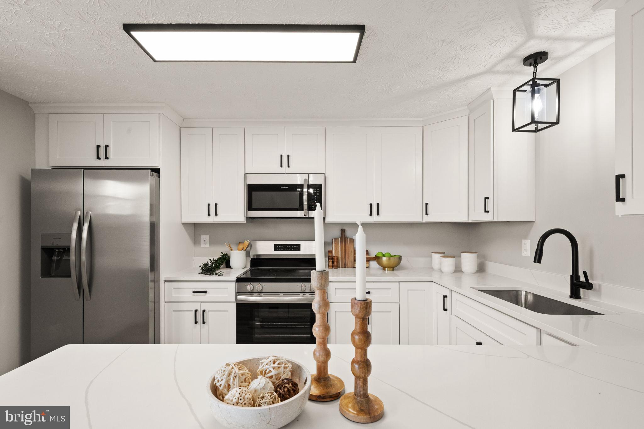 WEST SHORE - Residential