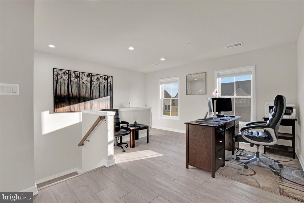 LENAH MILL - Residential