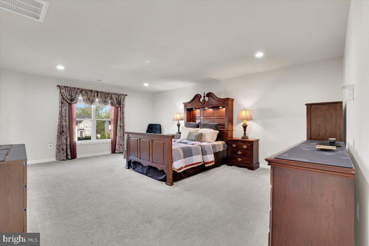 LENAH MILL - Residential