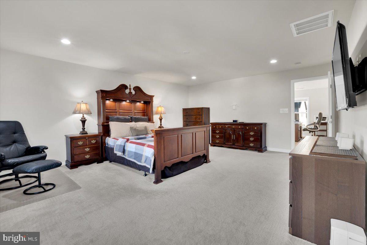 LENAH MILL - Residential